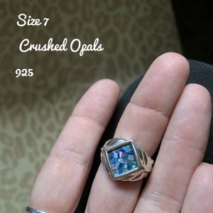 Beautiful light catching ring